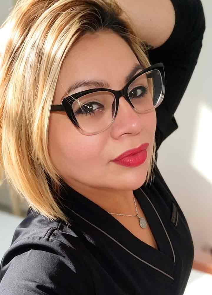 Ana Masajista Zona Pilar