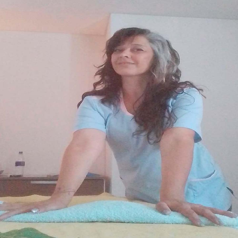 Estela Masajista Zona Almagro